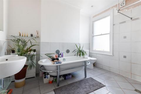 2 Cecil Road, London, SW19 1JT