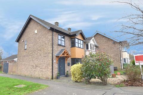 3 bedroom terraced house for sale, Beech Way, Cleethorpes DN35