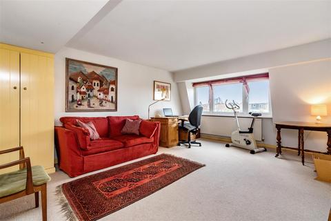 19 Tybenham Road, Merton Park, London, SW19 3LB
