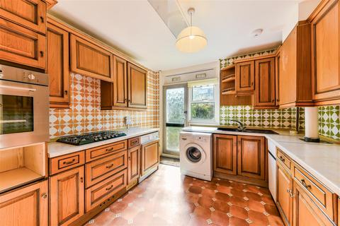 12 Effra Road, Wimbledon, London, SW19 8PP