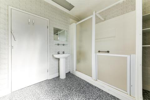 12 Effra Road, Wimbledon, London, SW19 8PP