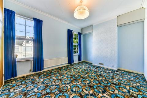12 Effra Road, Wimbledon, London, SW19 8PP