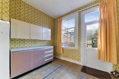 42 Ethelbert Road, London, SW20 8QE