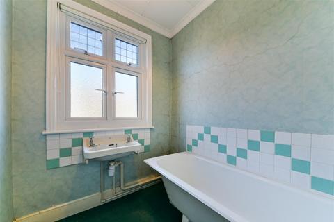 42 Ethelbert Road, London, SW20 8QE