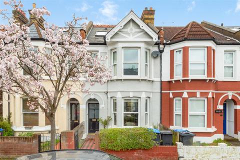 19 Kingsley Road, London, SW19 8HF