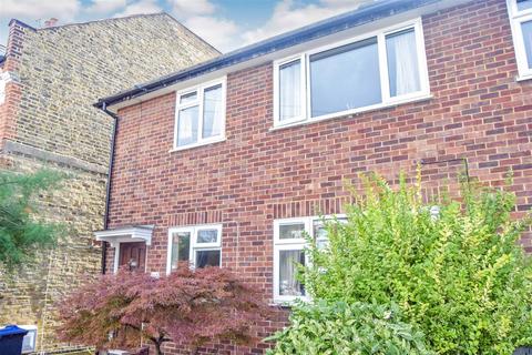 59b Quicks Road, London, SW19 1EY