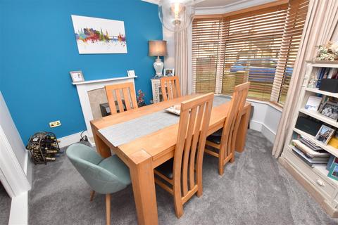 4 Holyoake Road, Grimsby, DN32 8JH