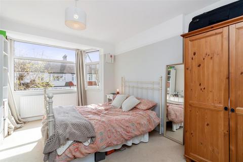 50 Firstway, London, SW20 0JD