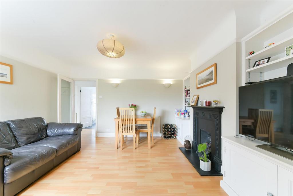 Living/Dining Area