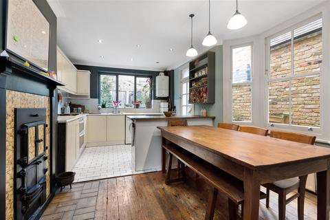 67 Alexandra Road, London, SW19 7LE