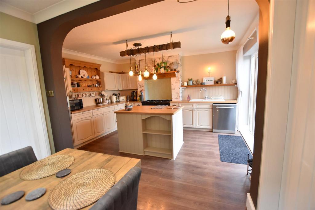 Living kitchen diner
