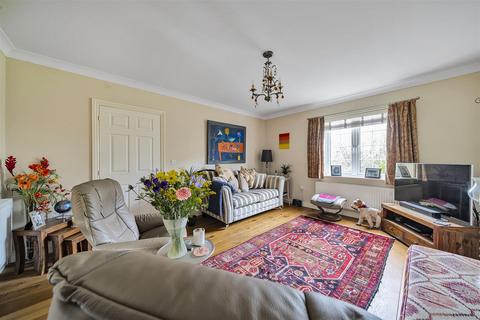 143 Treffry Road, Truro, TR1 1WE