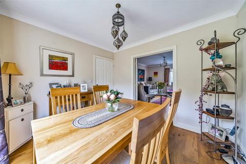 143 Treffry Road, Truro, TR1 1WE
