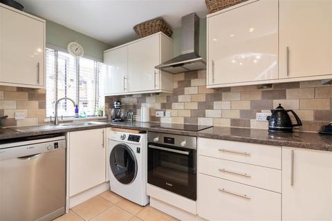 234 North Road, London, SW19 1TR
