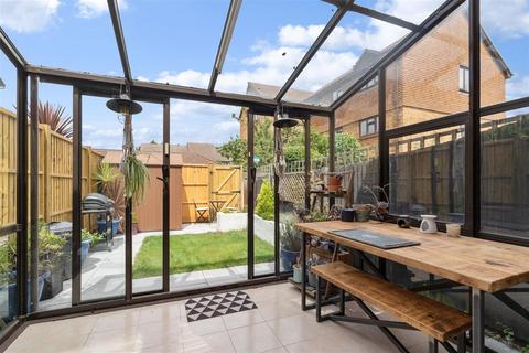 234 North Road, London, SW19 1TR