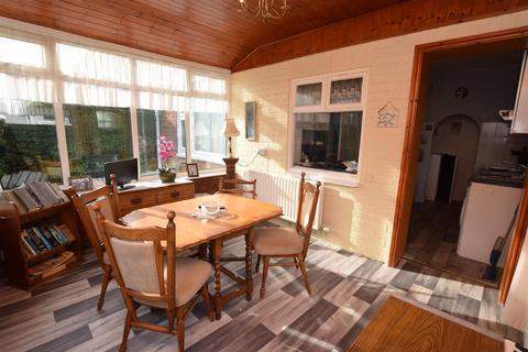 3 bedroom chalet for sale, Church Lane, Waltham DN37