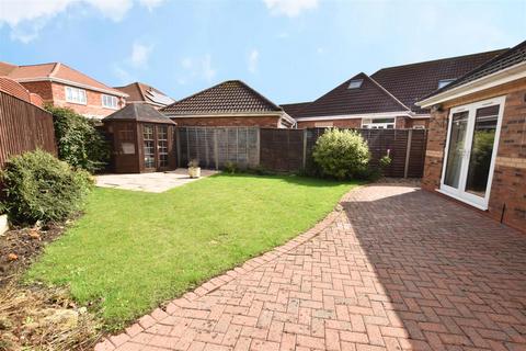 5 Geipel Close, Waltham, Grimsby, DN37 0NY