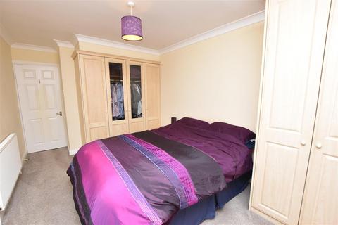 5 Geipel Close, Waltham, Grimsby, DN37 0NY
