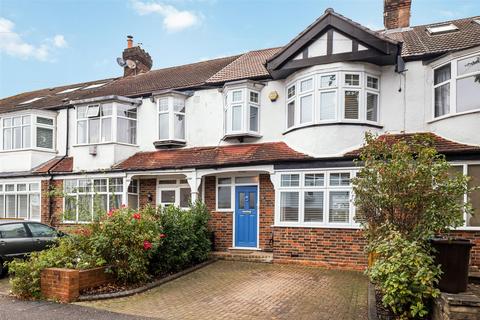 19 Cannon Close, London, SW20 9HA