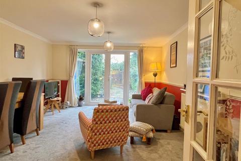 28 Brailes Drive, Sutton Coldfield, B76 2UW