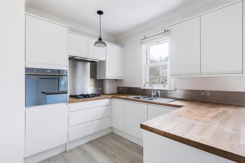 38 Cecil Road, London, SW19 1JT