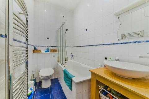 53 Gladstone Road, London, SW19 1QU