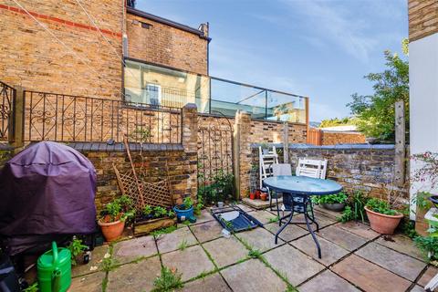53 Gladstone Road, London, SW19 1QU