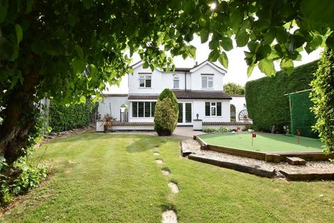 4 bedroom detached house for sale, The Square, North Thoresby DN36