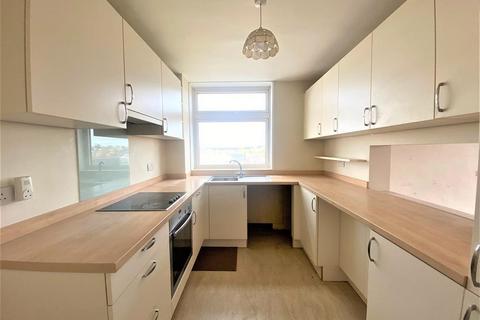 2 bedroom flat for sale - Denham Lodge, Oxford Avenue, Uxbridge, Middlesex, UB9 4AB
