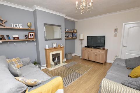 3 bedroom townhouse for sale, Allenby Avenue, Grimsby DN34