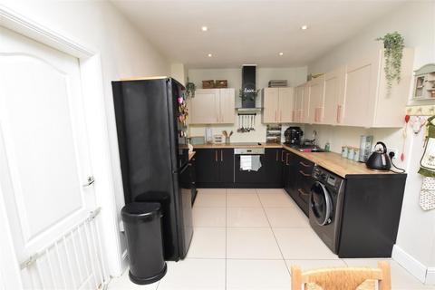 5 Allenby Avenue, Grimsby, DN34 4QL