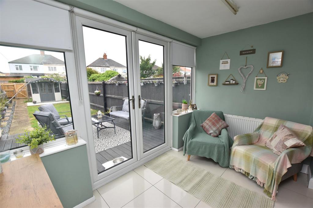 Garden room