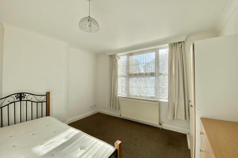 49 Halsway, Hayes, UB3 3JT