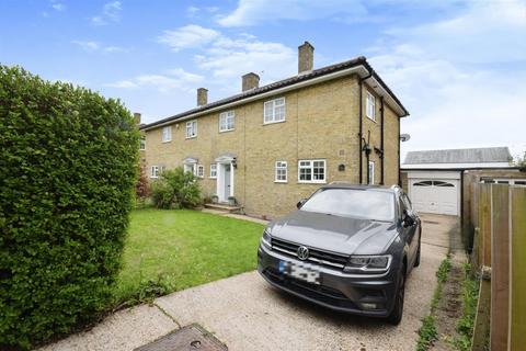 3 Blenheim Close, London, SW20 9BD