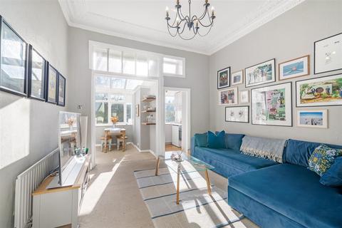 1 bedroom flat for sale, Christchurch Road, London, SW2