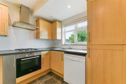 7a Clandon Terrace, London, SW20 8SE
