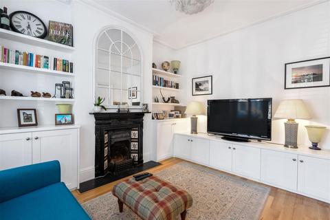18 Kingsley Road, London, SW19 8HF