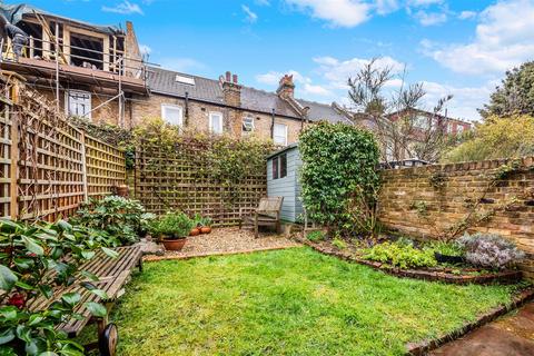11 Clifton Park Avenue, London, SW20 8BB