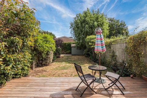 124 Westway, London, SW20 9LS