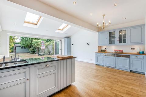 124 Westway, London, SW20 9LS