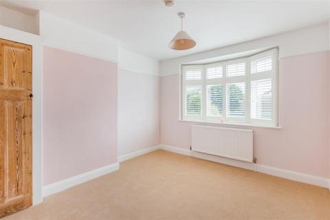 124 Westway, London, SW20 9LS