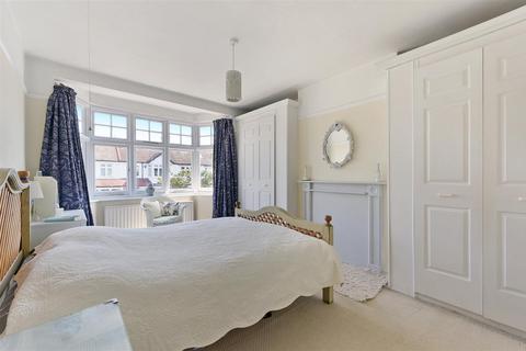 35 Westway, London, SW20 9LX