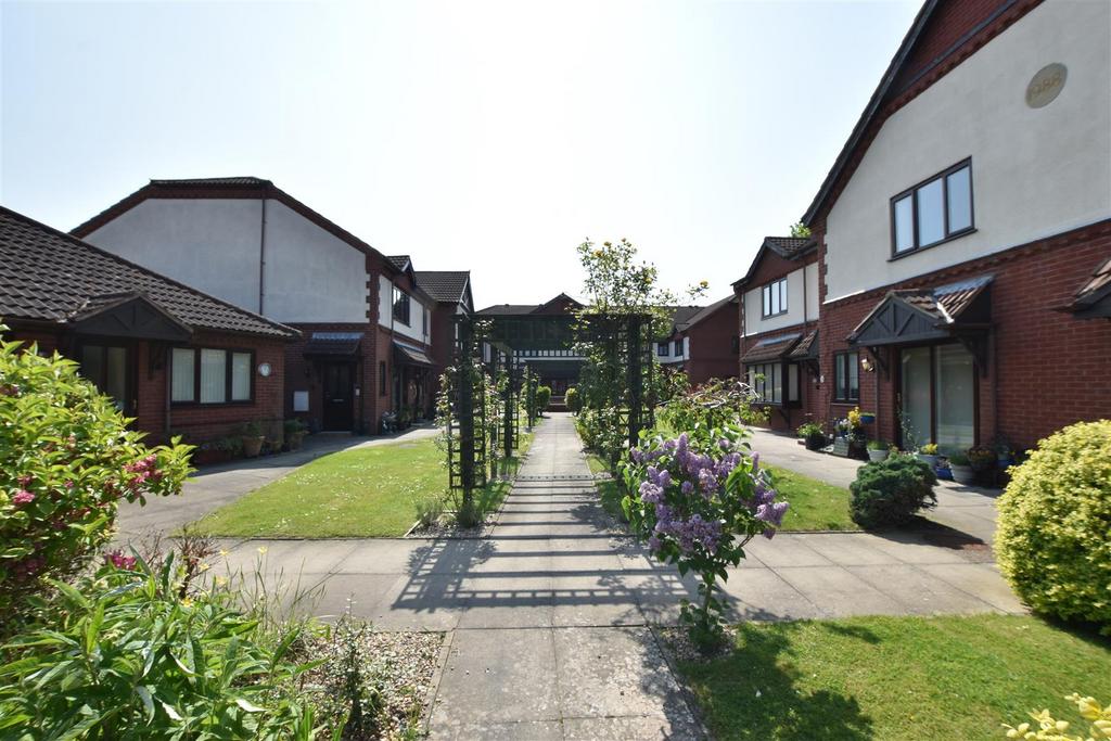 Communal gardens