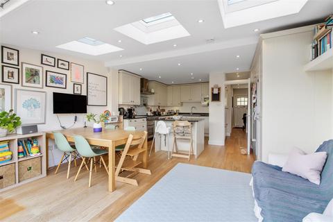 97 Faraday Road, London, SW19 8PA