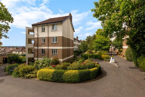Flat 40, Edge Hill Court Edge Hill, London, SW19 4LL