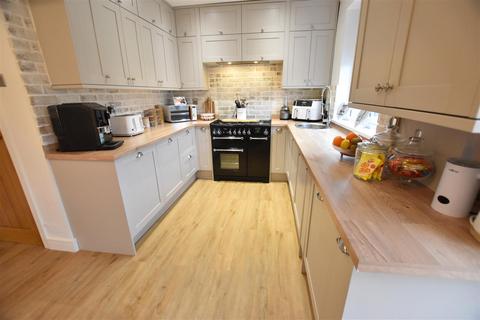 158 Fairmont Road, Grimsby, DN32 8DU