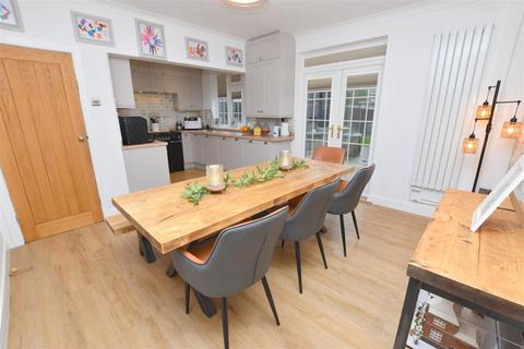 158 Fairmont Road, Grimsby, DN32 8DU