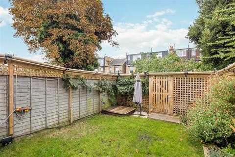 45 Edna Road, Raynes Park, London, SW20 8BS