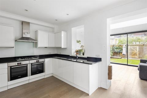 45 Edna Road, Raynes Park, London, SW20 8BS