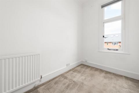 43b Princes Road, London, SW19 8RA